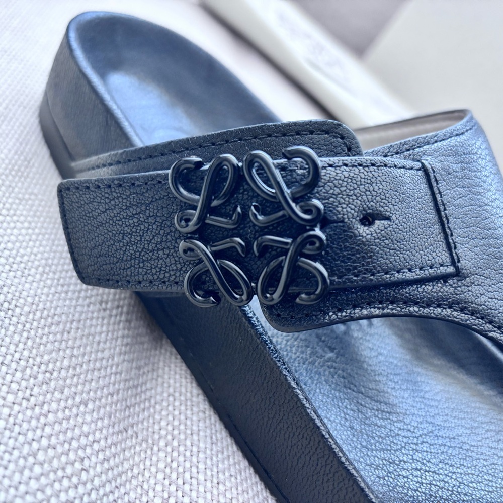 Loewe Comfort 35 - with Anagram Buckle